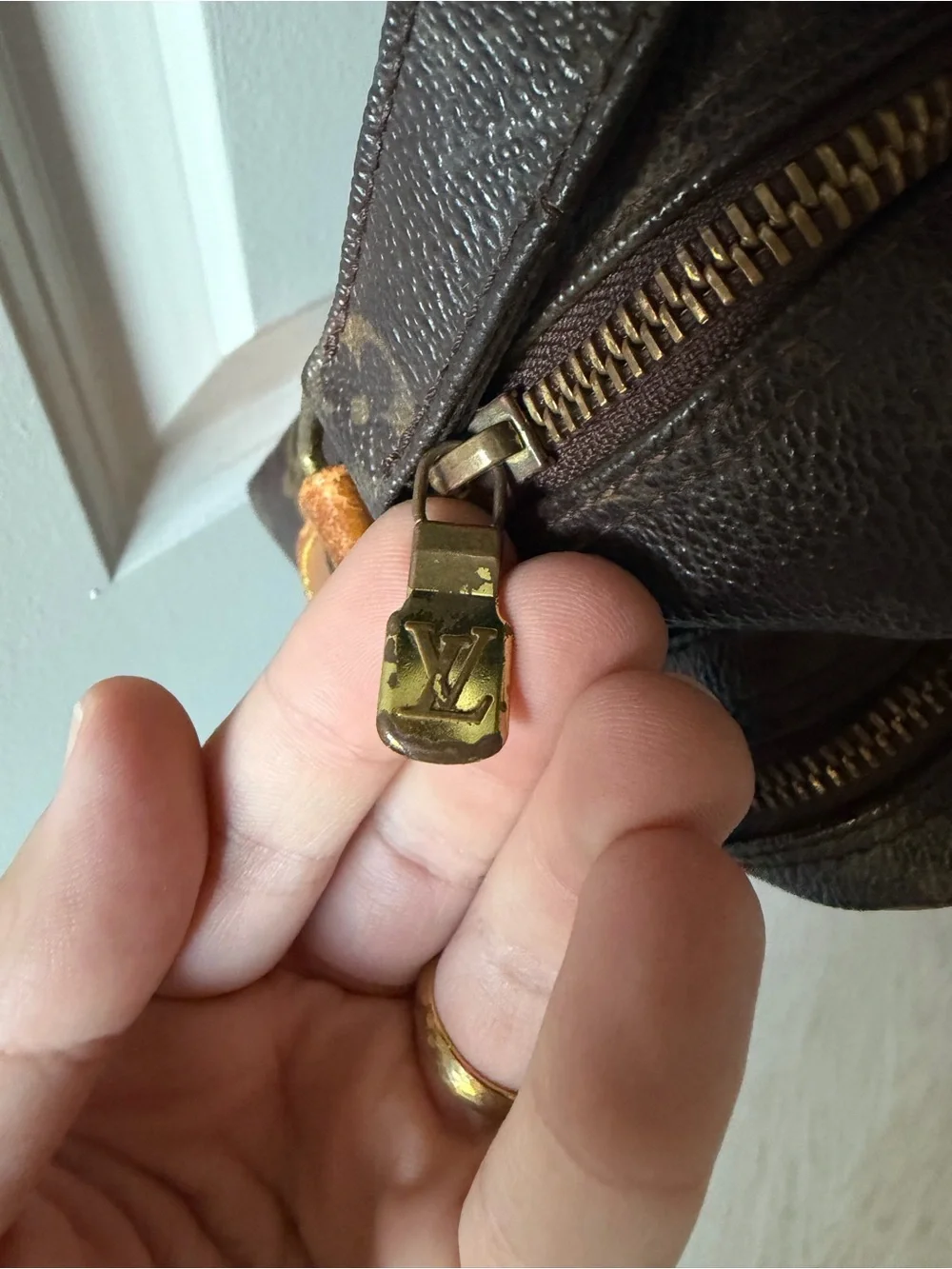 Louis Vuitton Monogram Nile Crossbody Bag (Comes with COA)